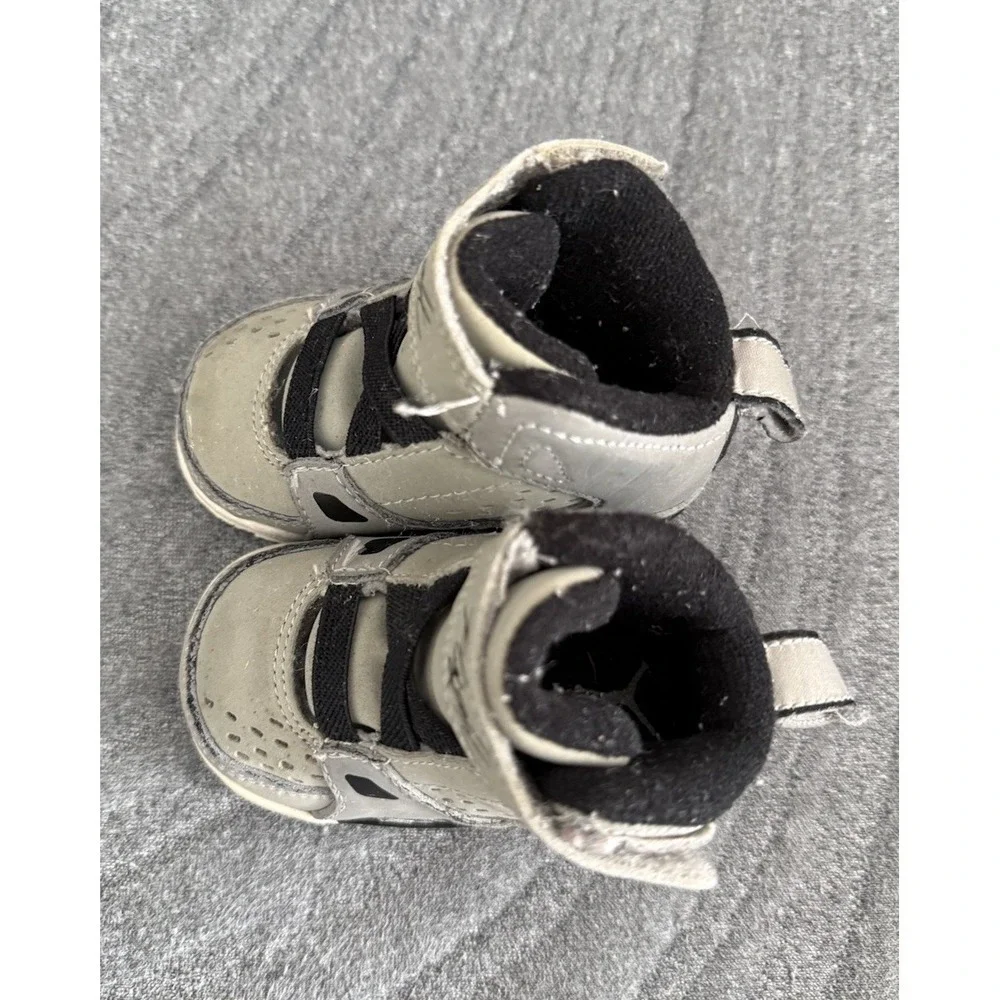Nike Air Jordan SC-3 Flight Shoes Sneakers Baby Size 2C White Gray Hook‎ Loop